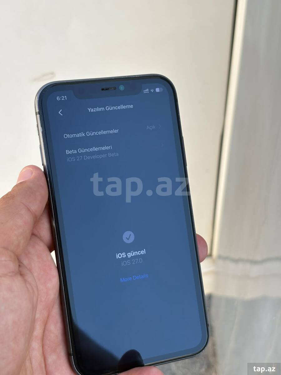 Apple iPhone 11 Black 64GB/4GB (6)