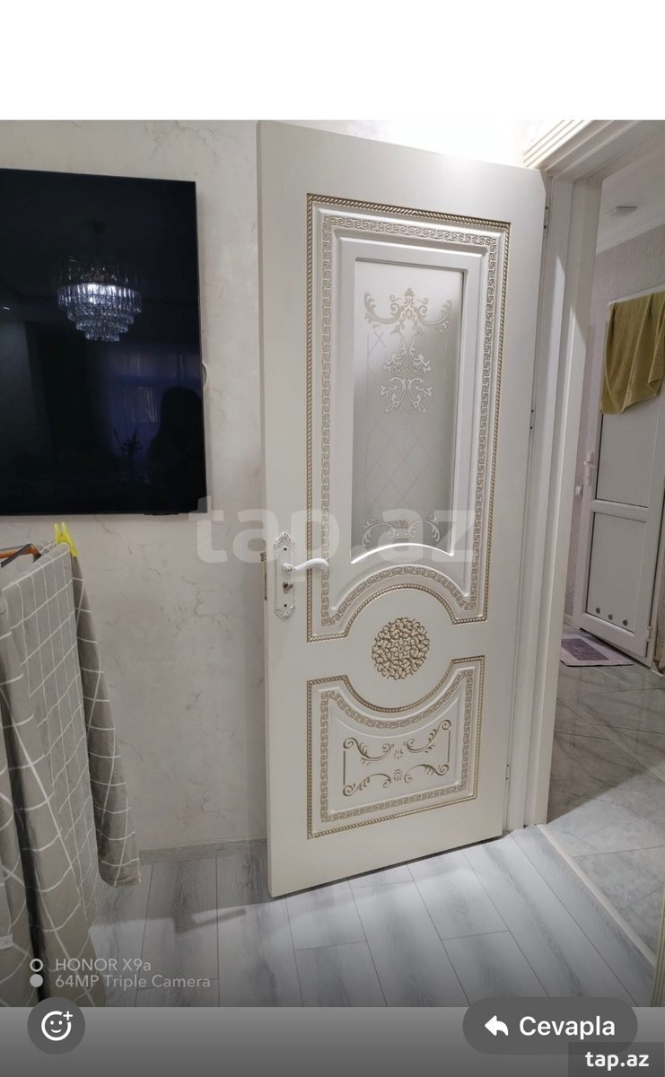 Otaq qapısı (2)
