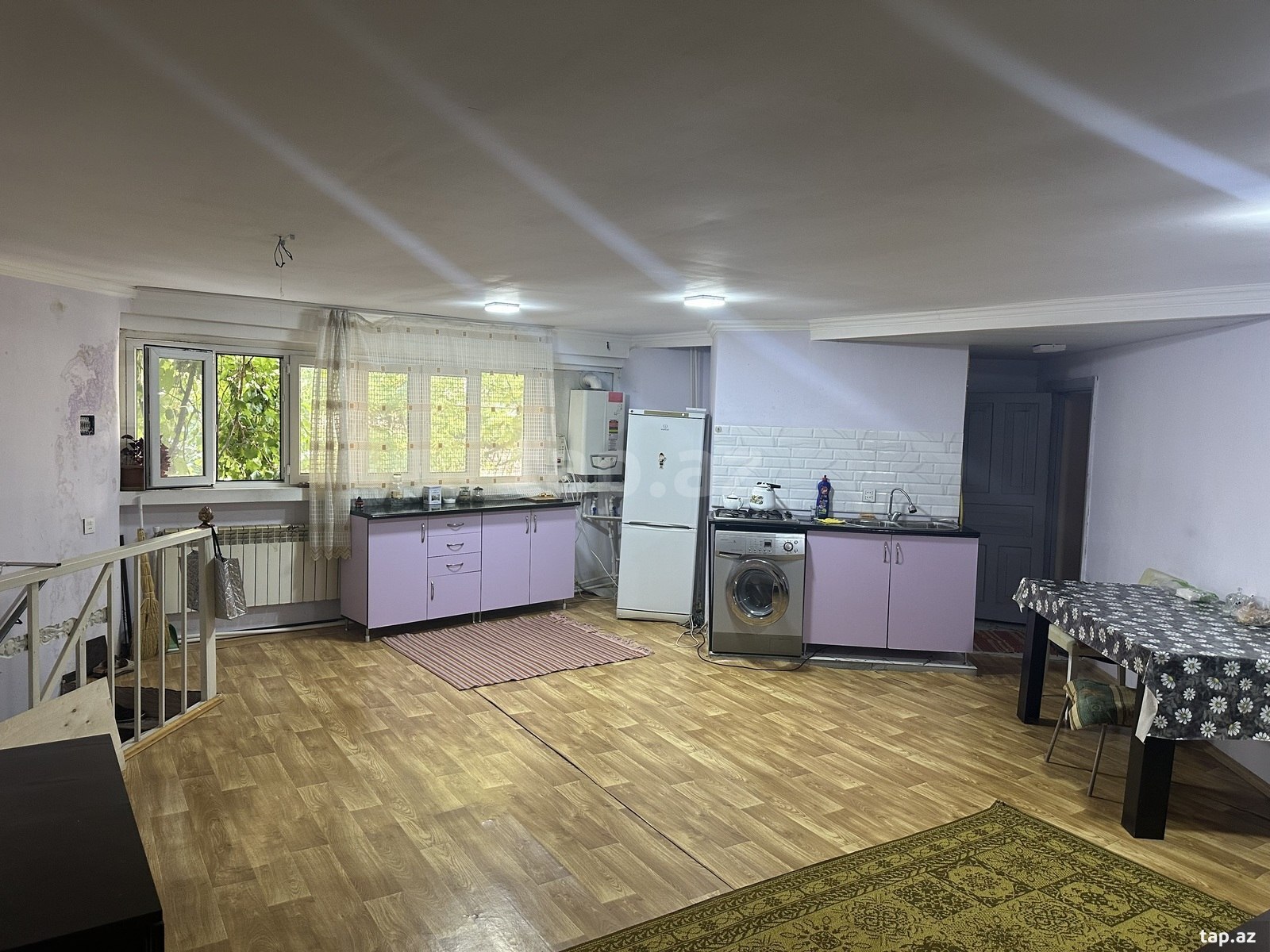 2-otaqlı mənzil kirayə verilir, Nəsimi r., 83 m²