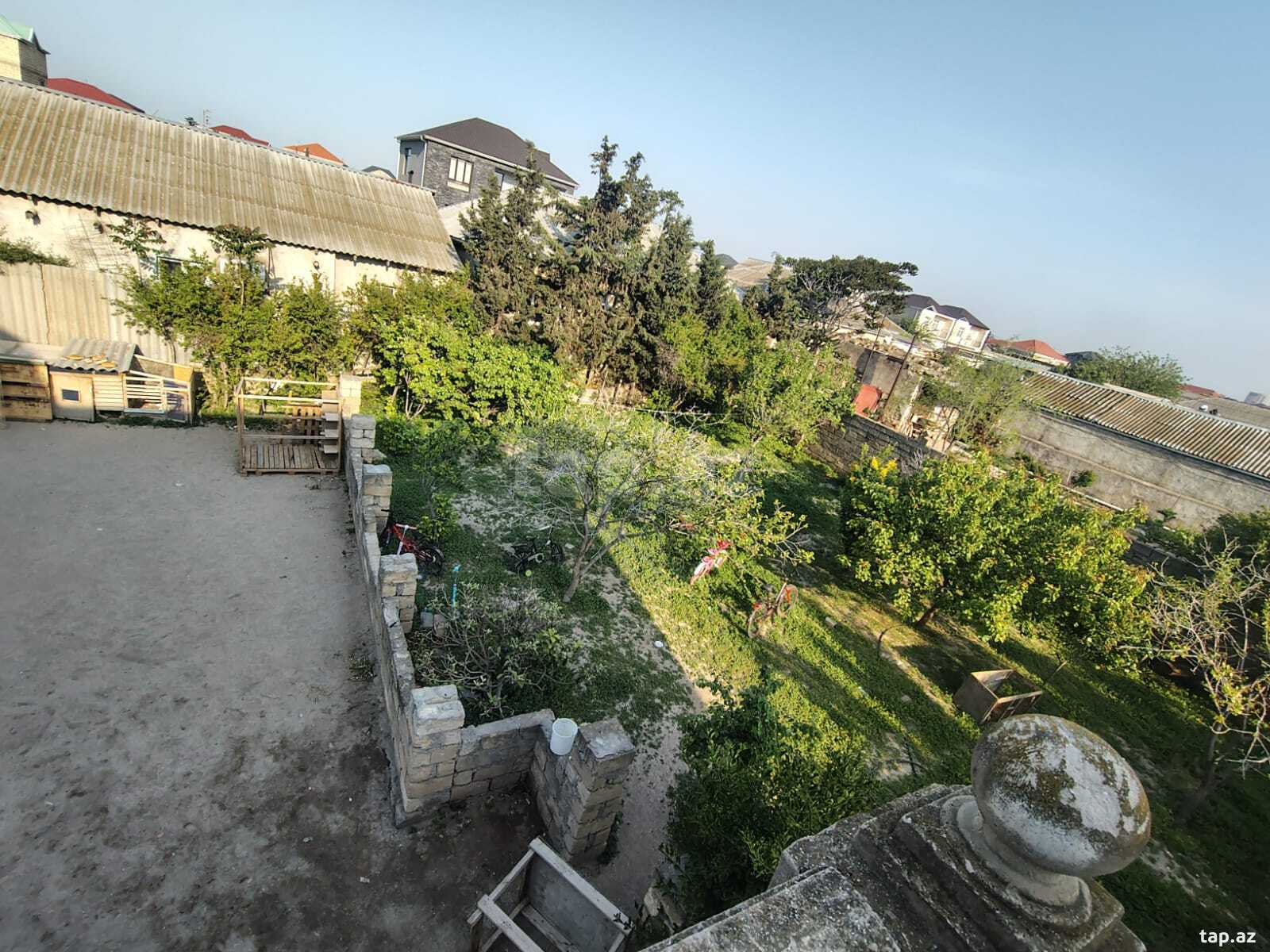 Həyət evi, Corat qəs. (30)