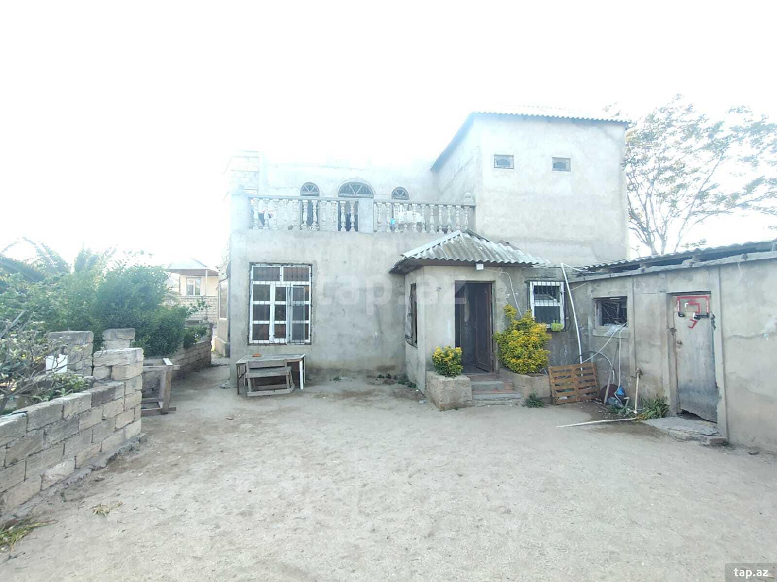 Həyət evi, Corat qəs. (13)