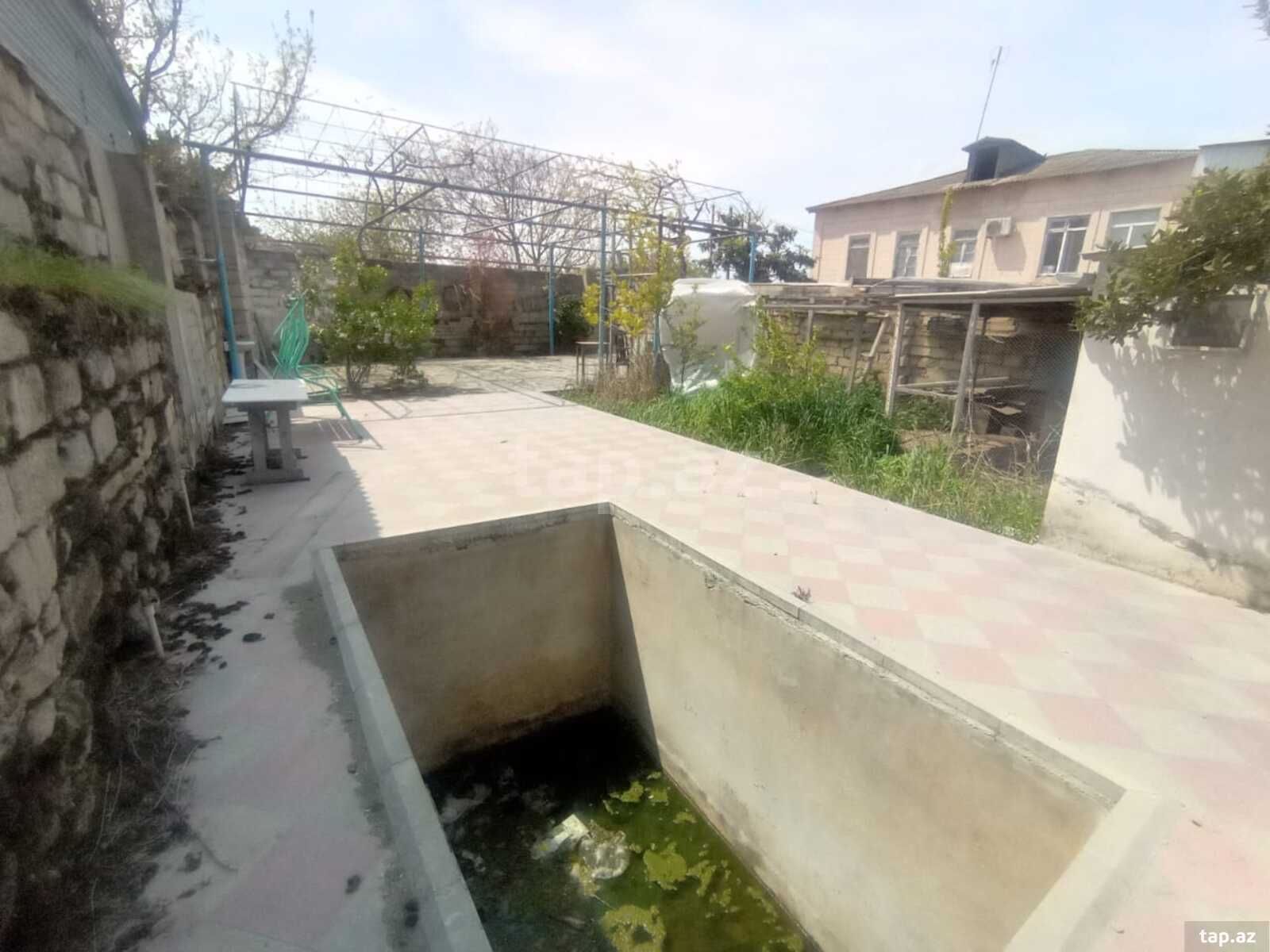 Həyət evi, Maştağa qəs. (2)