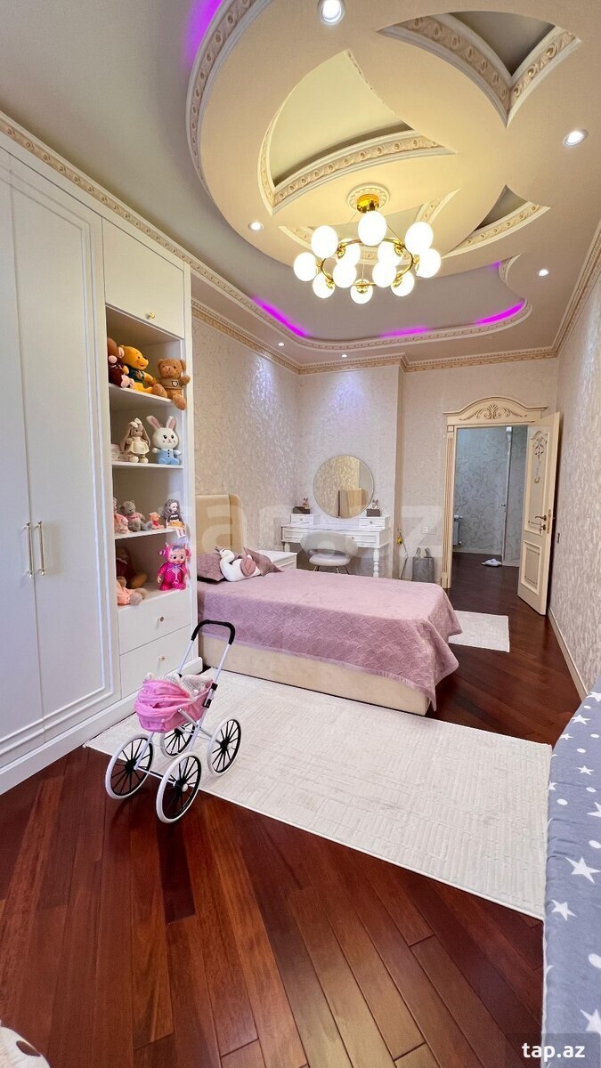 4-otaqlı yeni tikili kirayə verilir, Q.Qarayev m., 168 m²