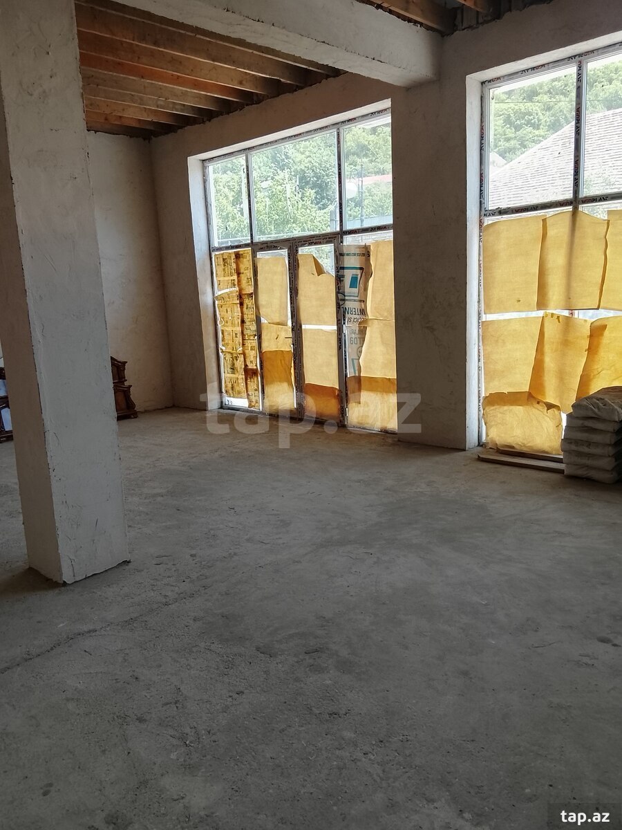 Bağ evi, Azərbaycan pr. (7)