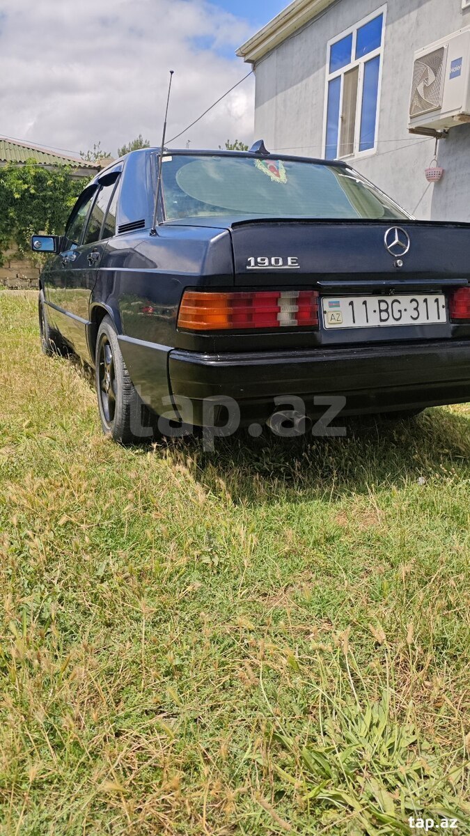 Mercedes 190, 1992 il (2)