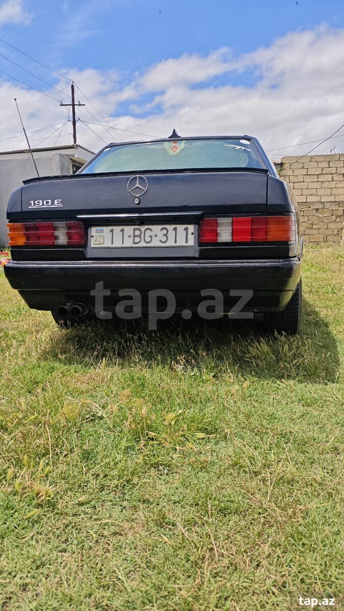 Mercedes 190, 1992 il (3)