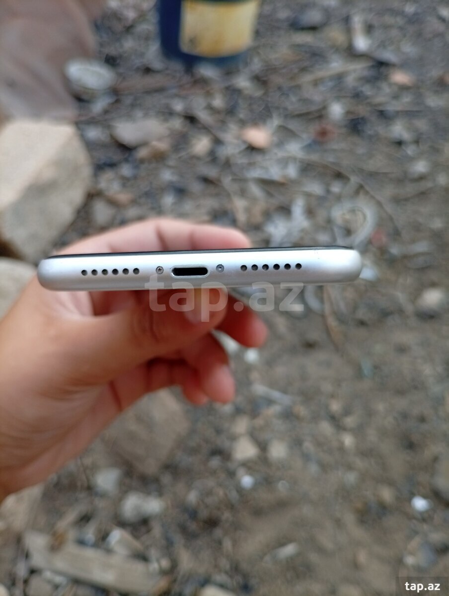 Apple iPhone 11 White 128GB/4GB (3)