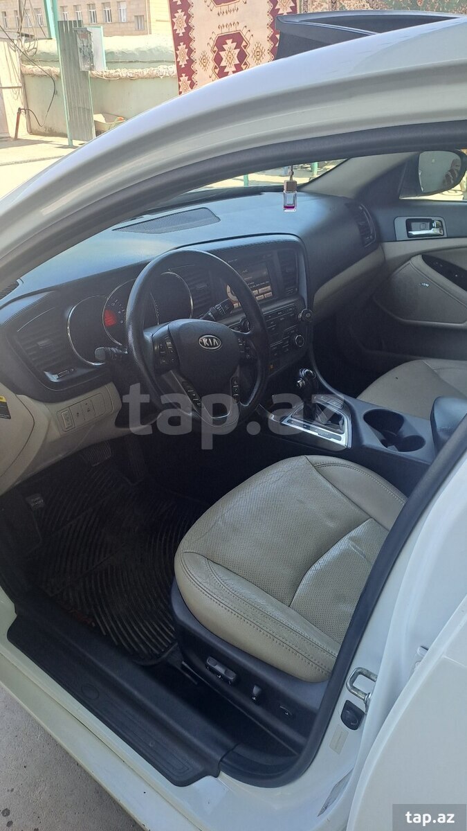 KIA Optima, 2011 il (11)