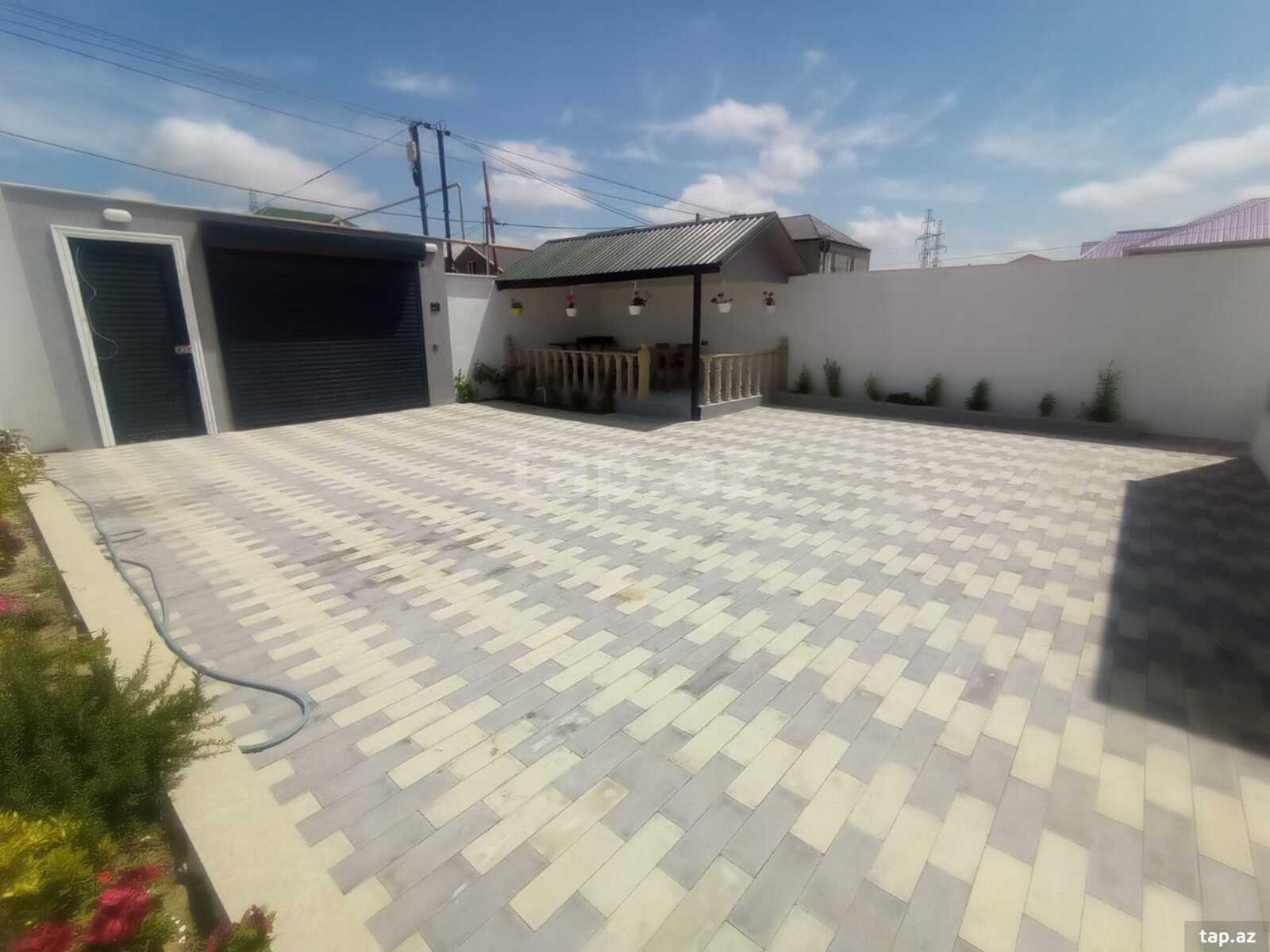 Həyət evi, Savalan yaşayış massivi (3)