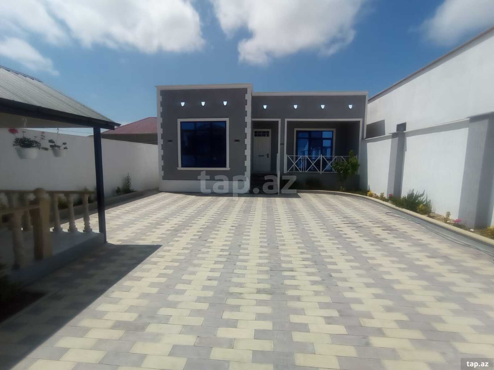 Həyət evi, Savalan yaşayış massivi (2)