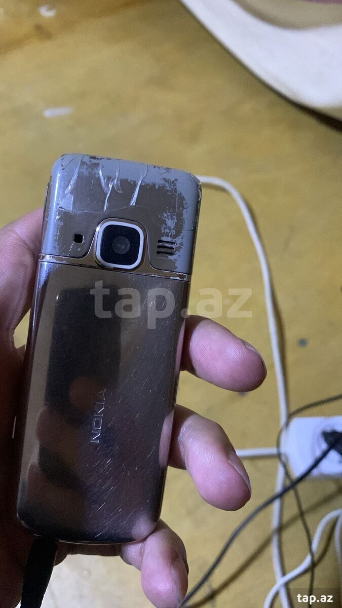 Nokia 6700 Classic Bronze (3)