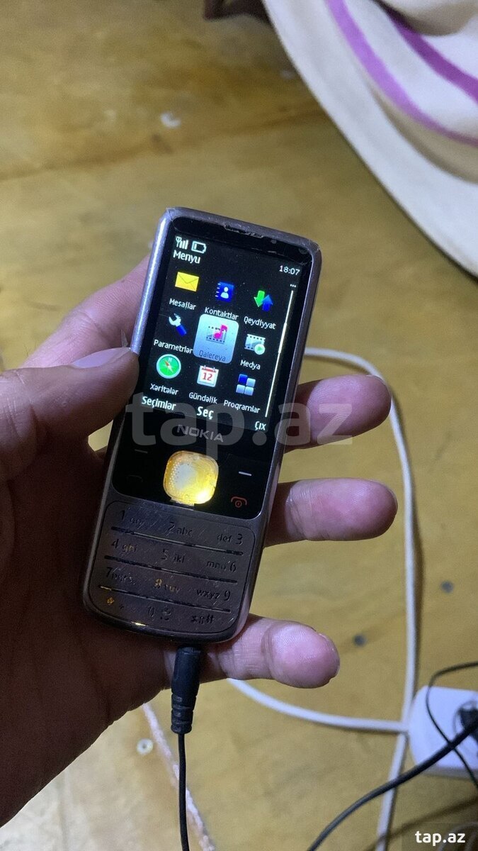 Nokia 6700 Classic Bronze