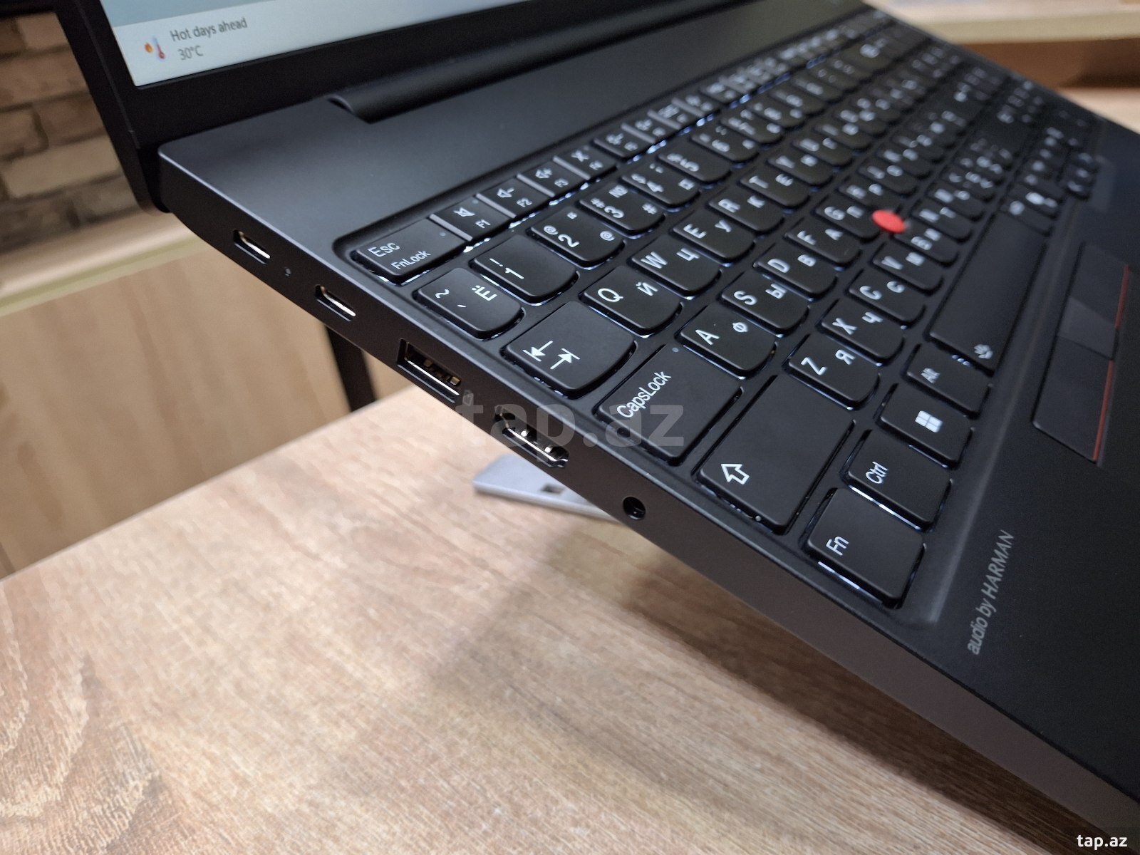 Noutbuk Lenovo Thinkpad E16 Ryzen 7 7735HS (7)