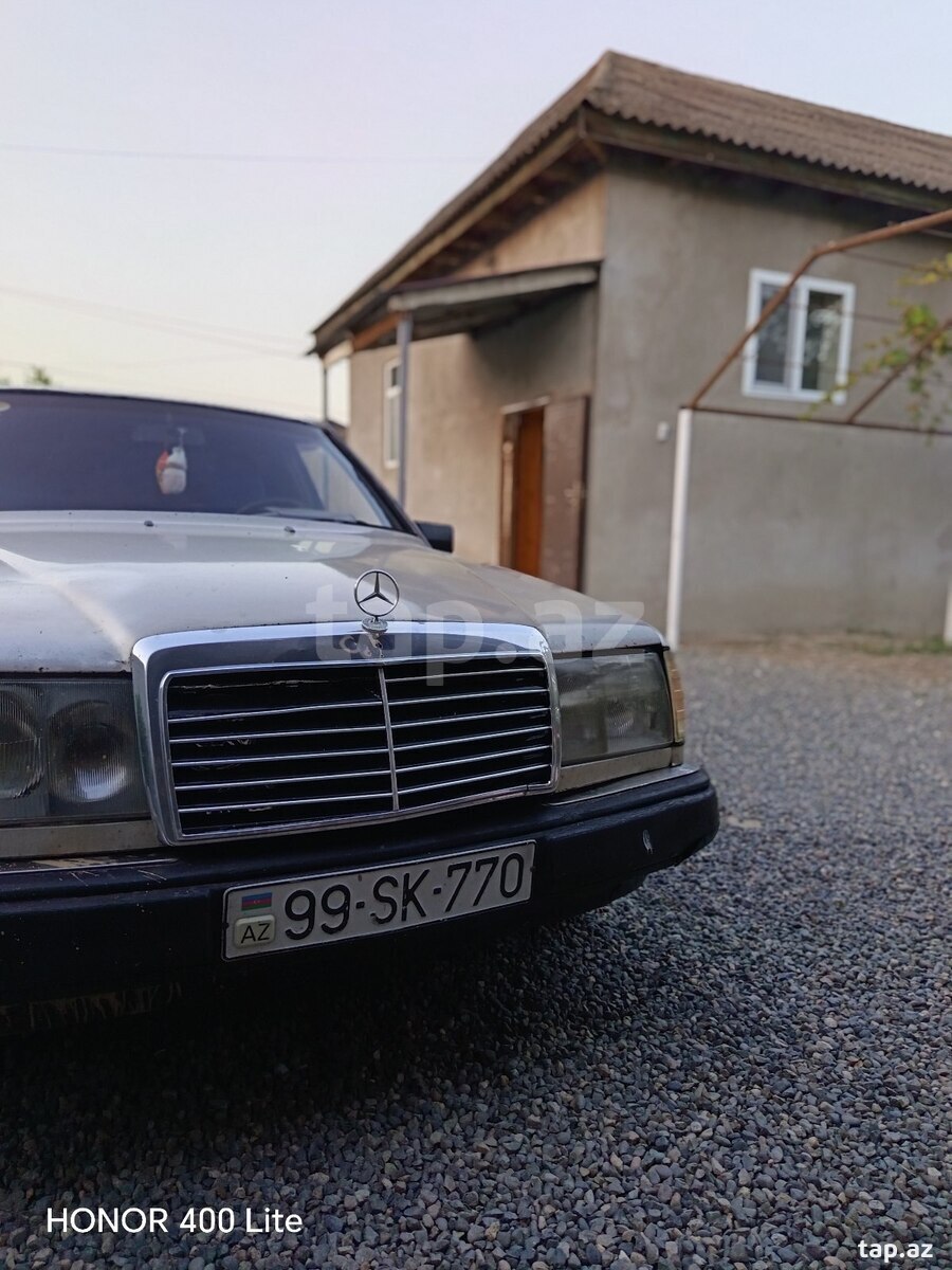 Mercedes 190, 1988 il