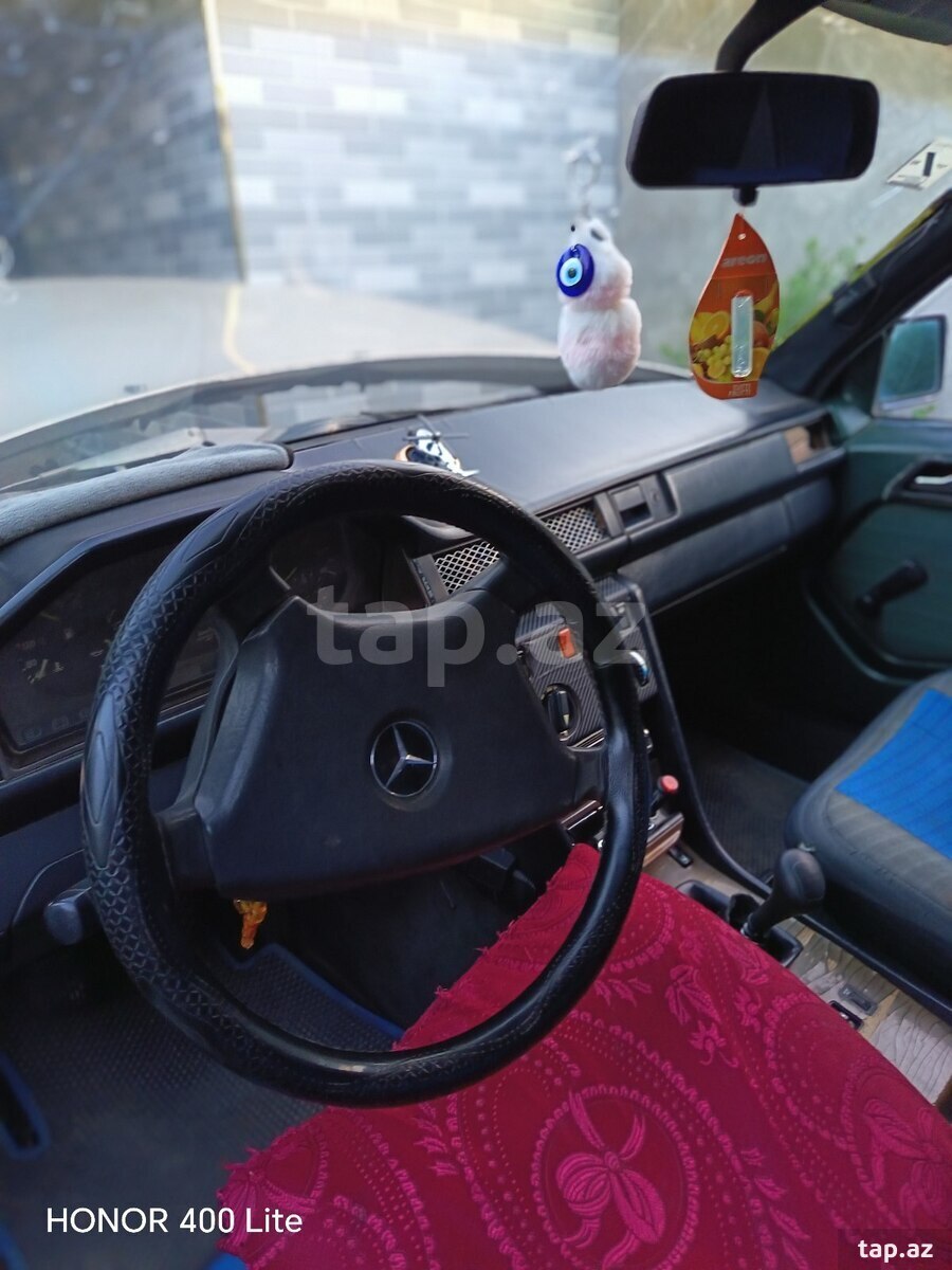 Mercedes 190, 1988 il (4)
