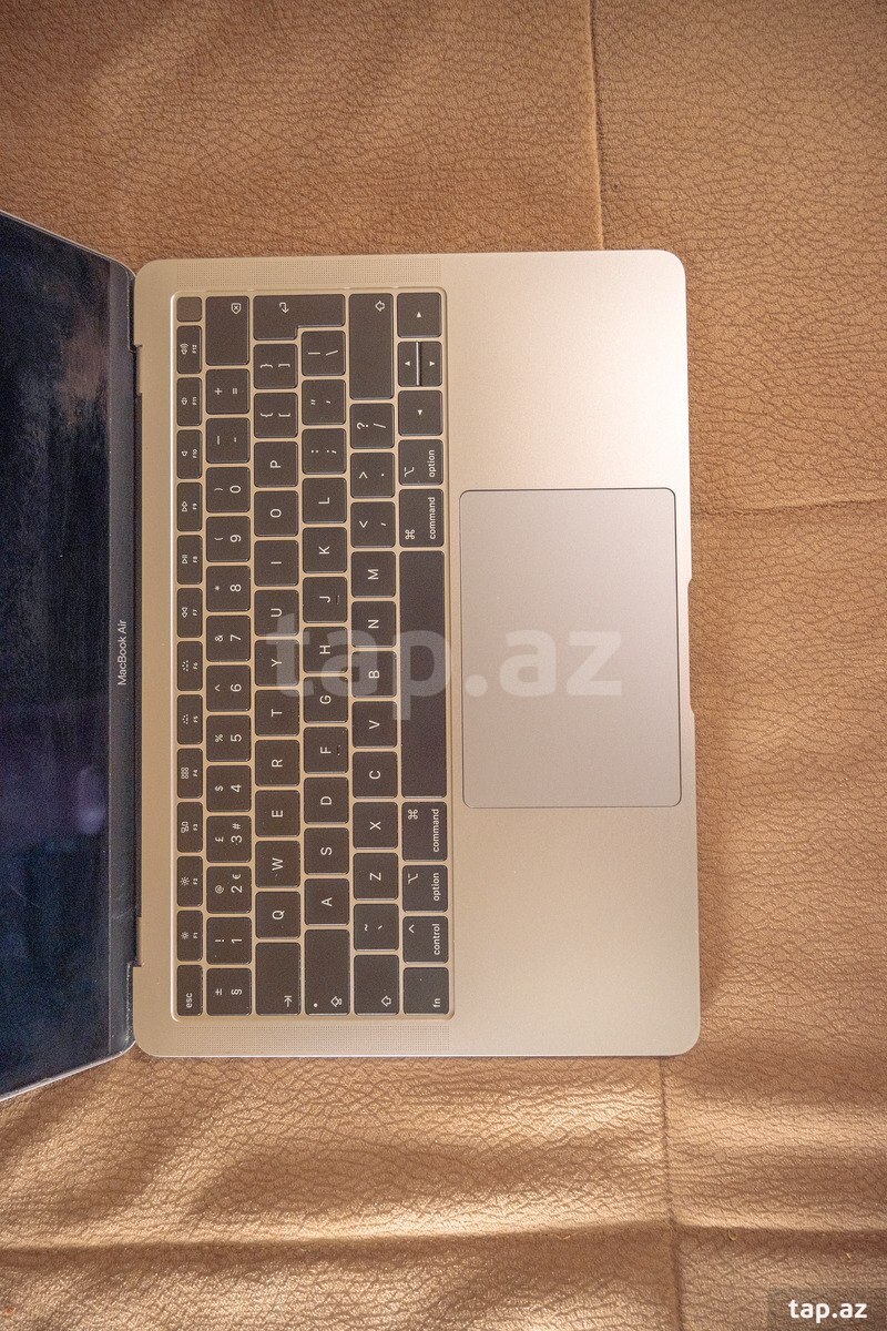 Apple MacBook Air 2018 (9)