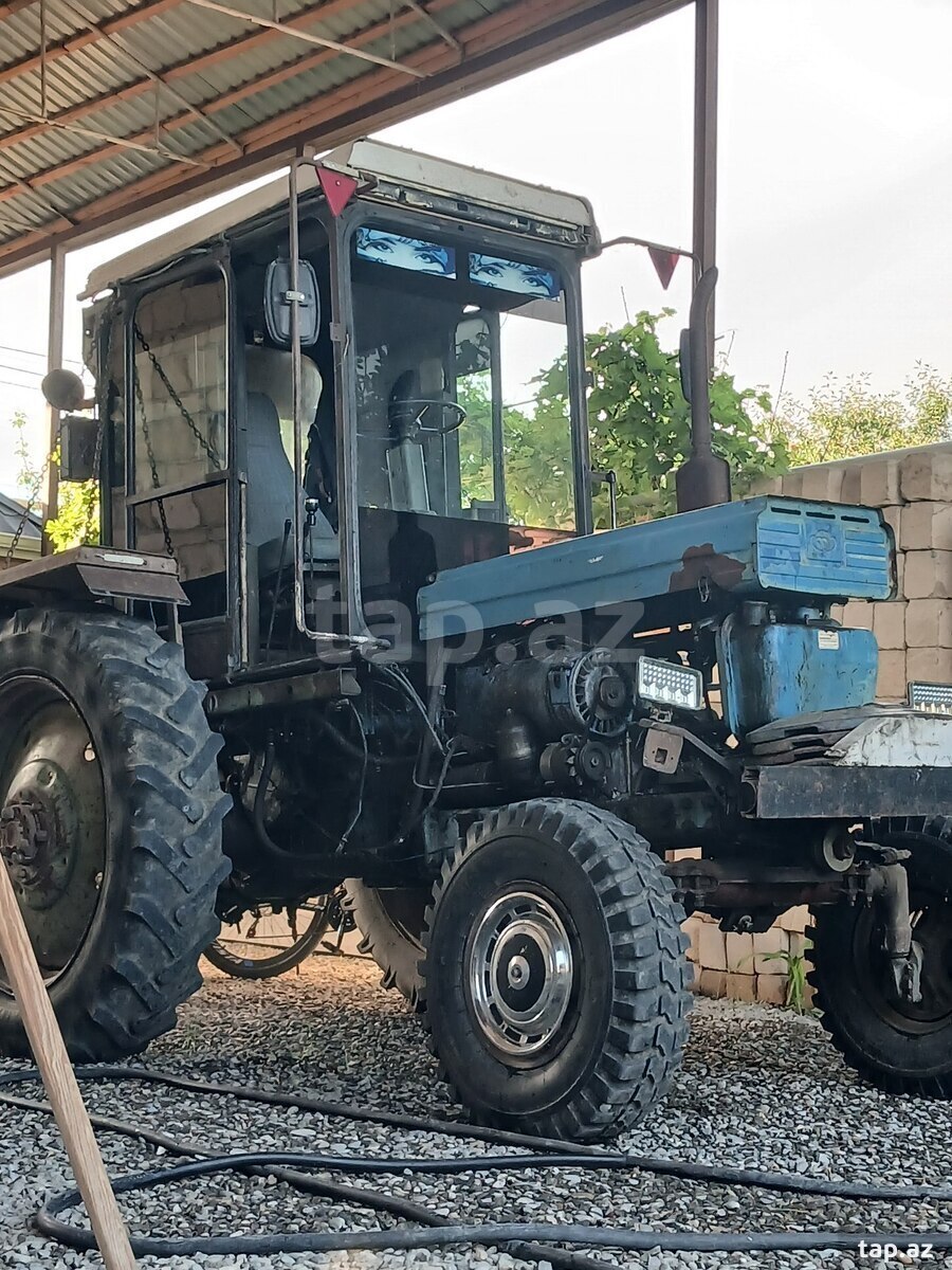 Traktor, 1985 il (2)