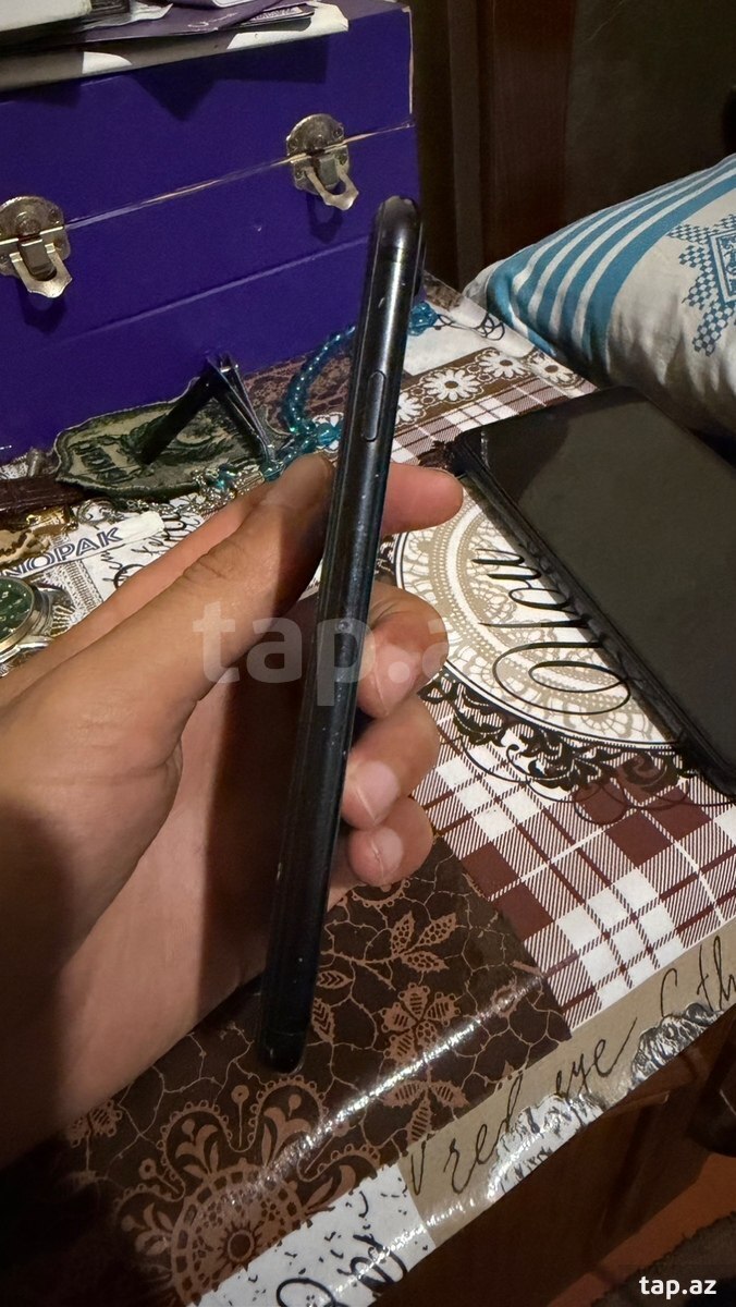 Apple iPhone 7 Black 32GB