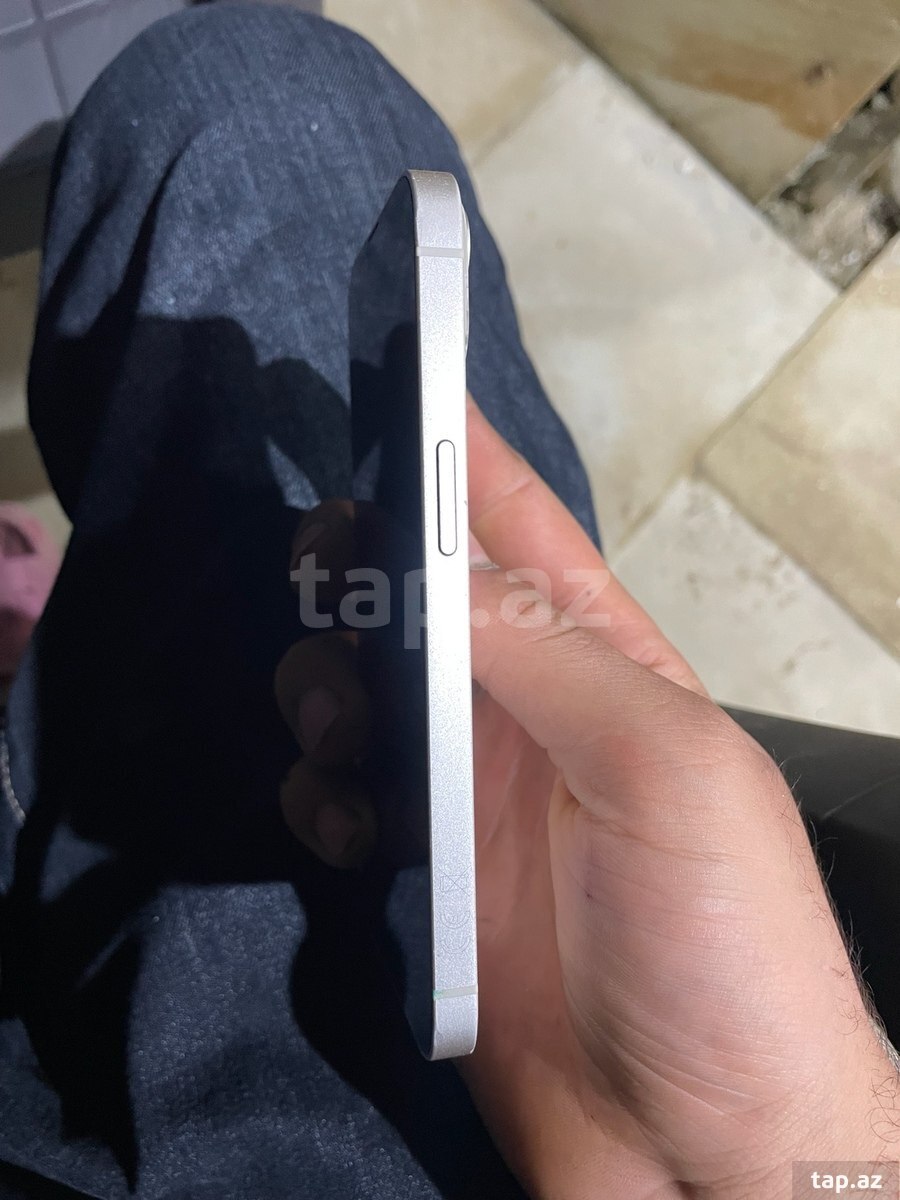 Apple iPhone 13 Starlight 128GB/4GB (4)