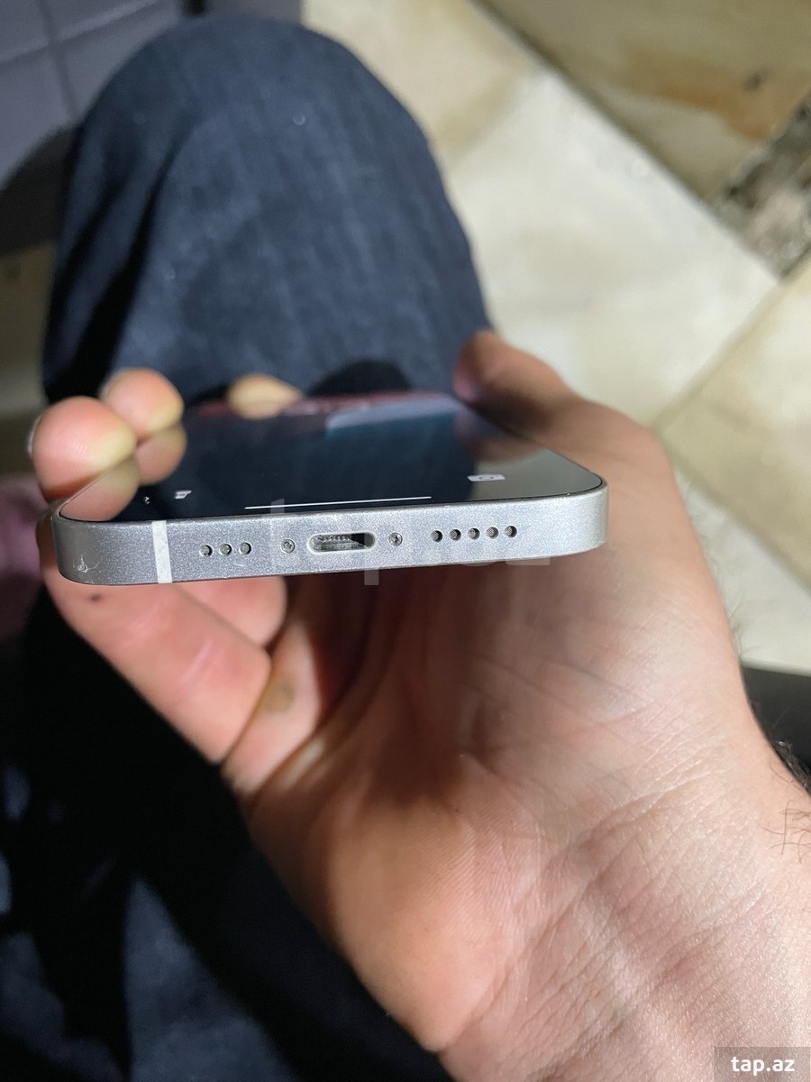 Apple iPhone 13 Starlight 128GB/4GB (3)
