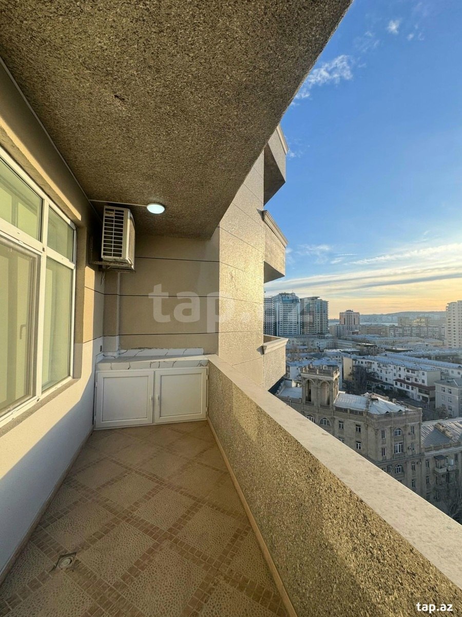 3-otaqlı yeni tikili, Kövkəb Səfərəliyeva küç., 126 m² (11)