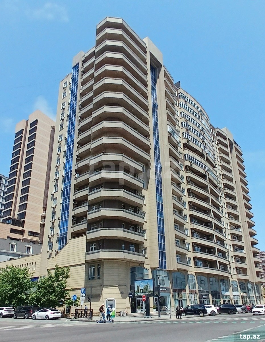 3-otaqlı yeni tikili, Kövkəb Səfərəliyeva küç., 126 m²