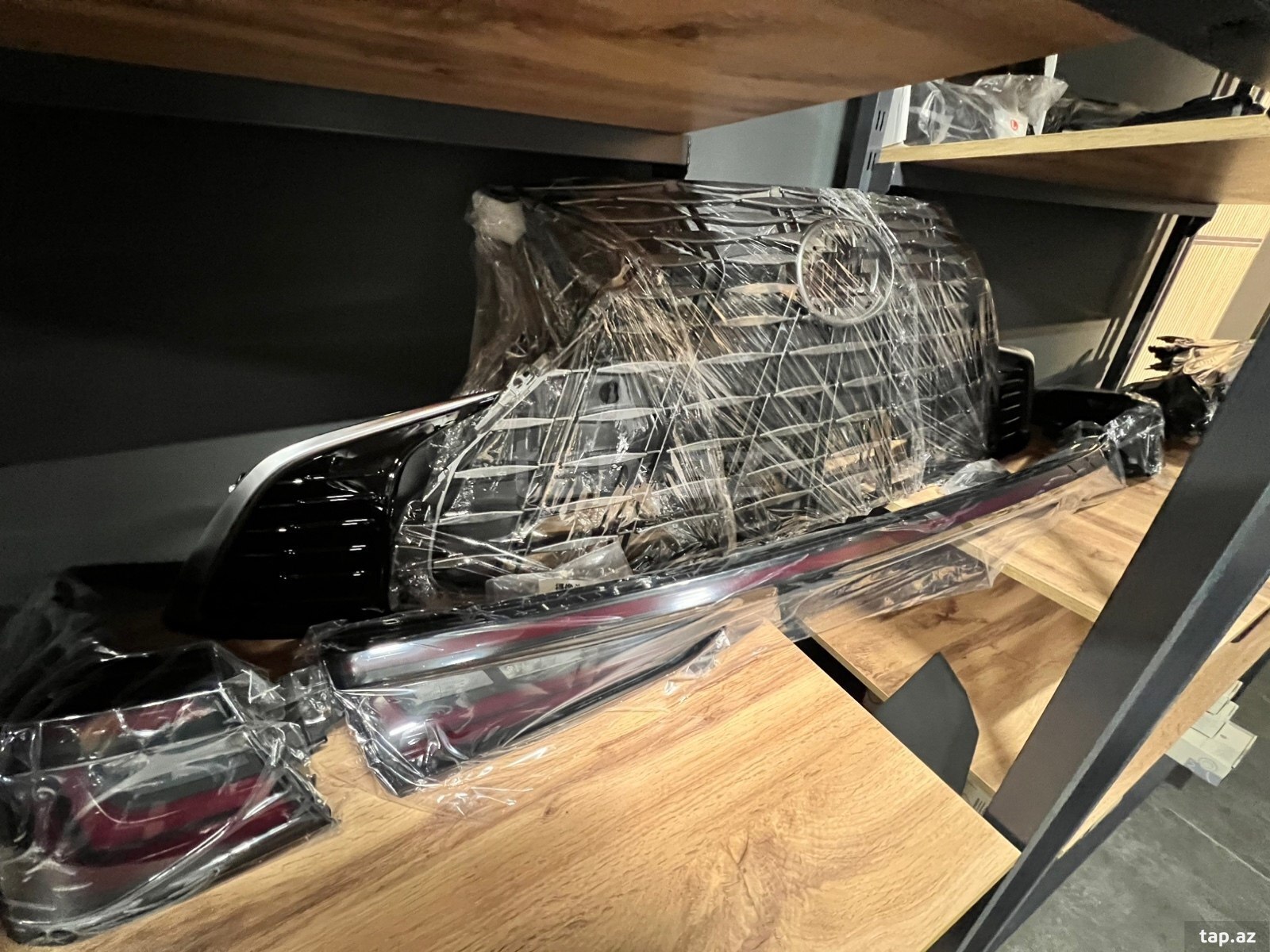 Lexus Es 2025 restyling ön radiator barmaqlığı