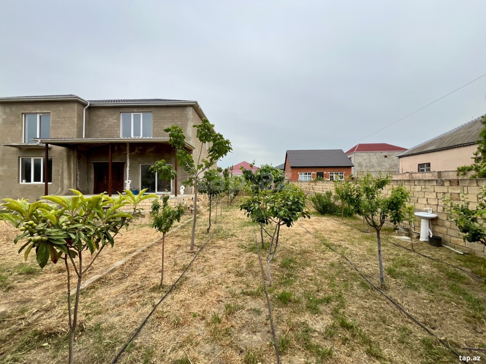 Villa, Saray qəs. (18)