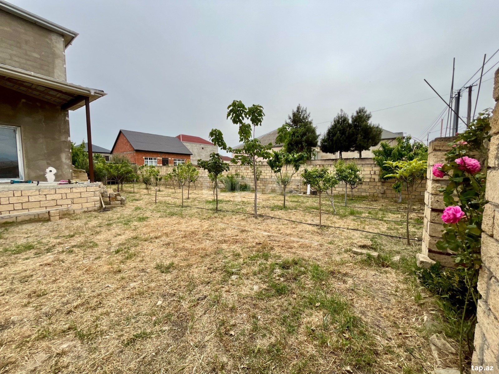 Villa, Saray qəs. (19)