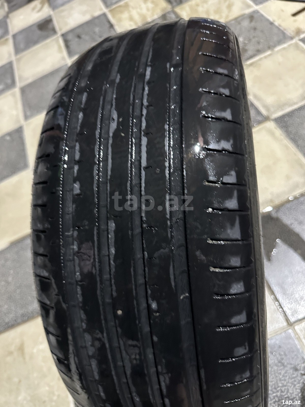 Şinlər 215/55 R17, 245/45 R18