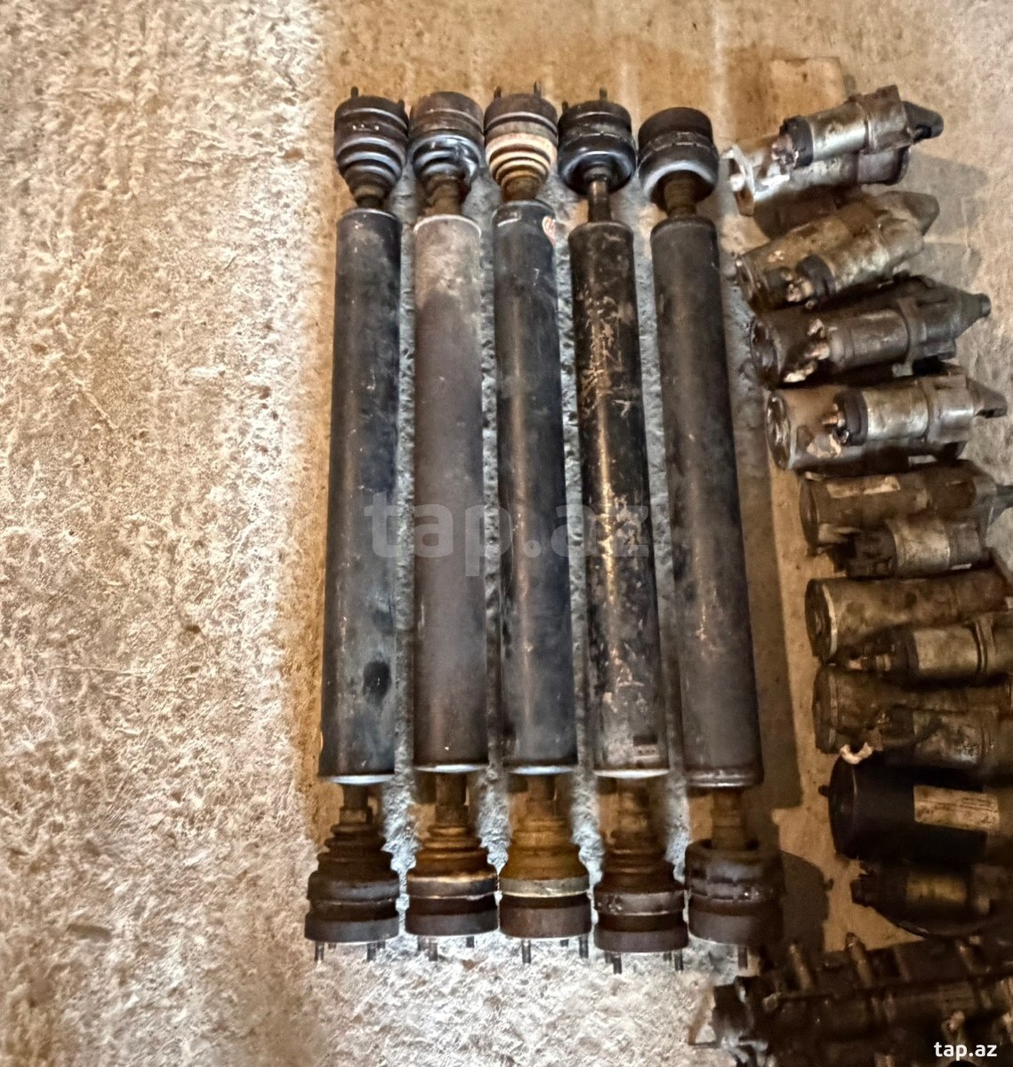 Lada Niva arxa kardanları