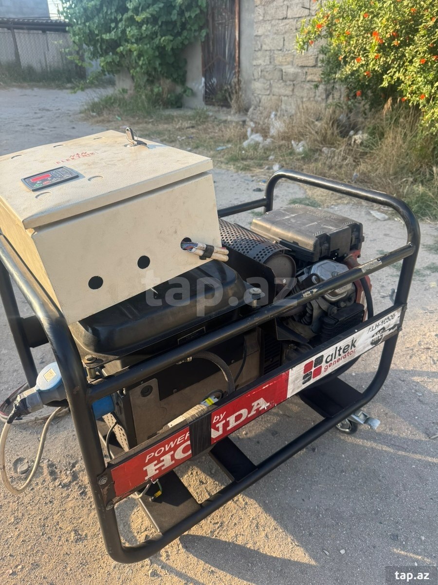 Generator (3)