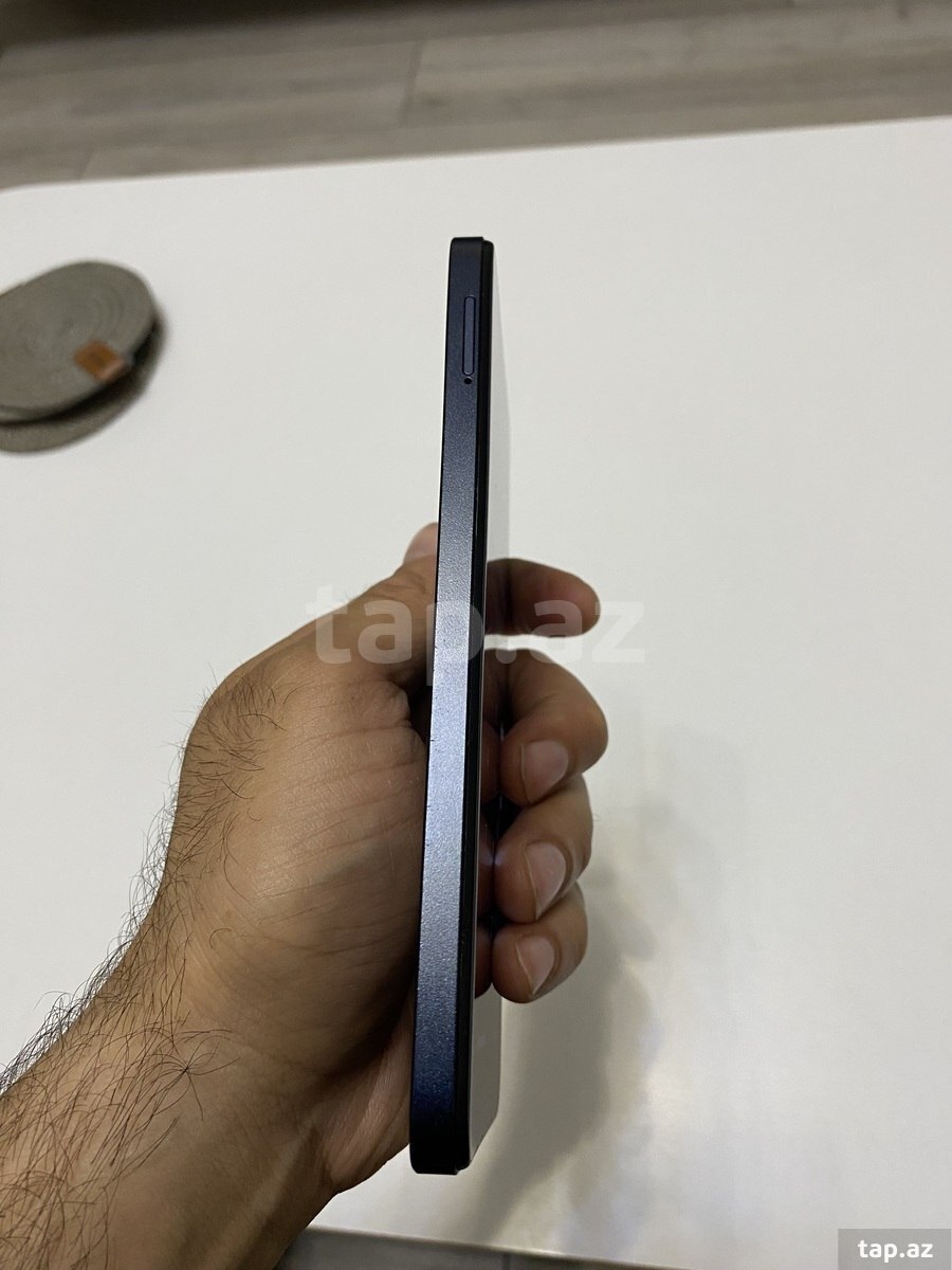 Infinix Hot 30i Glacier Blue 128GB/4GB (4)