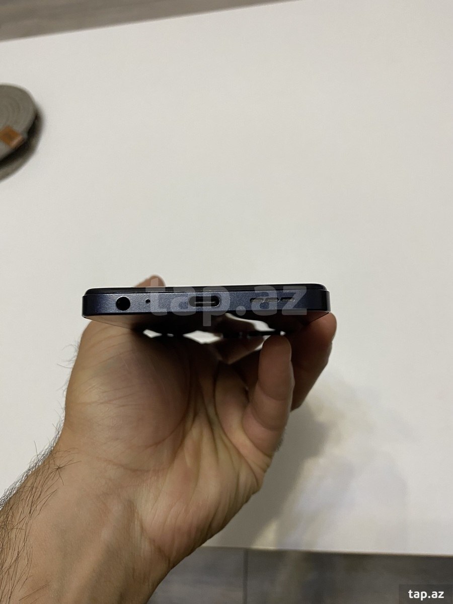Infinix Hot 30i Glacier Blue 128GB/4GB (3)