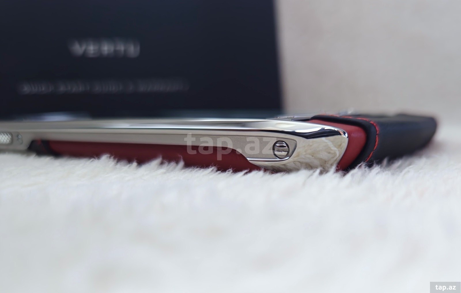 Vertu Signature Touch Bentley 64GB/2GB (25)