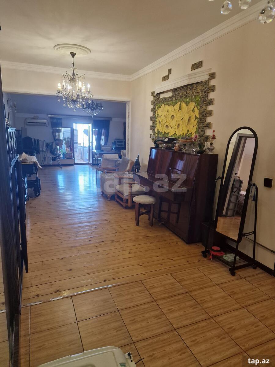 3-otaqlı yeni tikili, 8 noyabr m., 108 m²