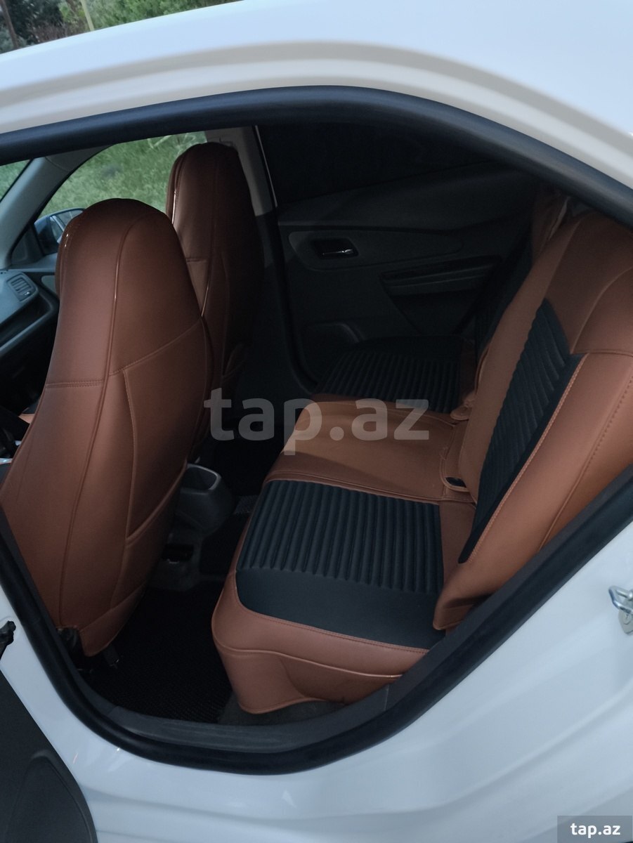 Chevrolet Cobalt, 2024 il (4)