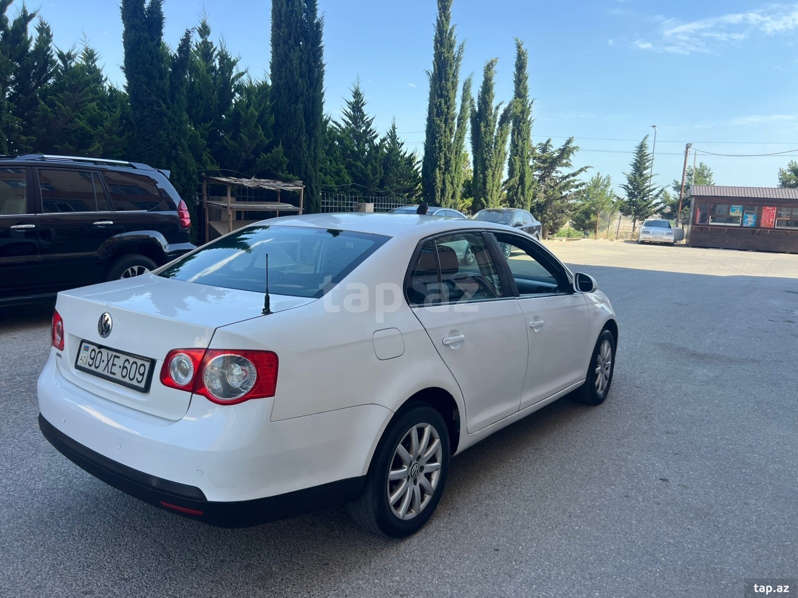 Volkswagen Jetta, 2010 il (2)
