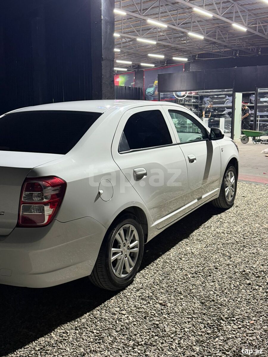 Chevrolet Cobalt, 2025 il (3)