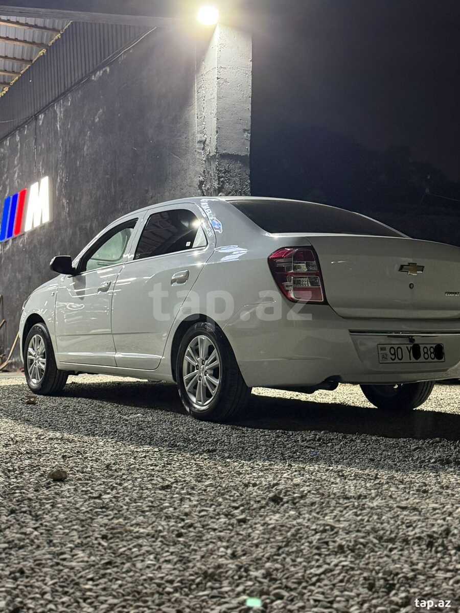 Chevrolet Cobalt, 2025 il (4)