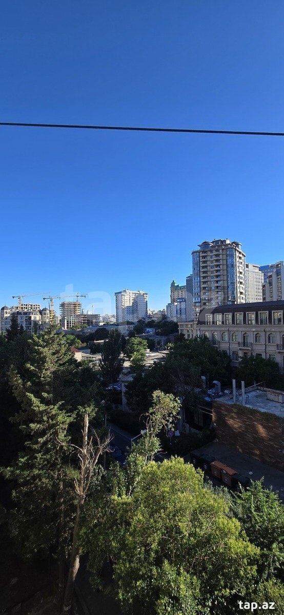 3-otaqlı mənzil, Abbasqulu Ağa Bakıxanov küç., 70 m² (3)