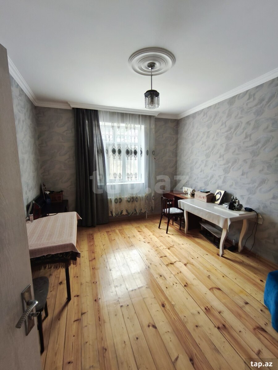 Həyət evi, Hökməli qəs. (13)