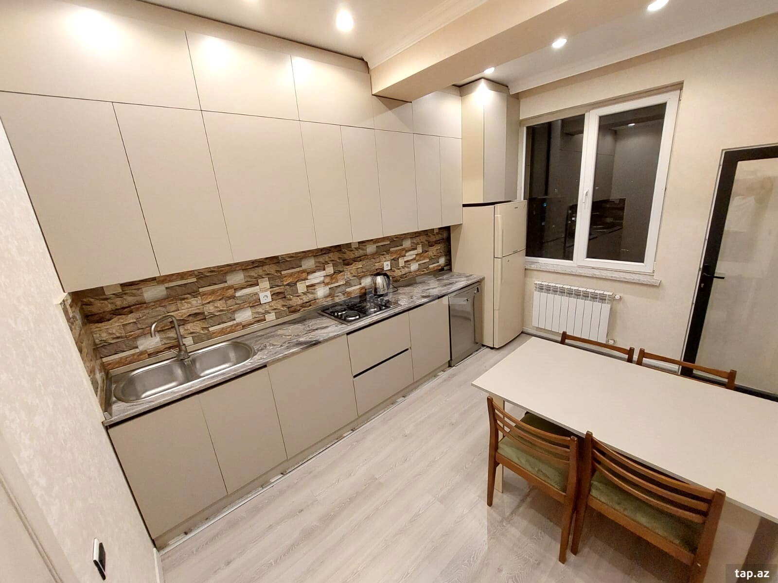 3-otaqlı yeni tikili kirayə verilir, Gənclik m., 80 m² (9)