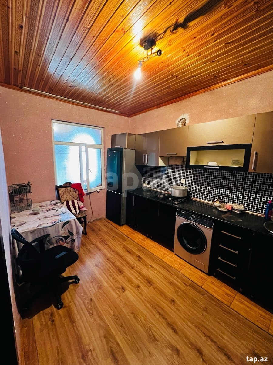 Həyət evi, Binəqədi şossesi (12)