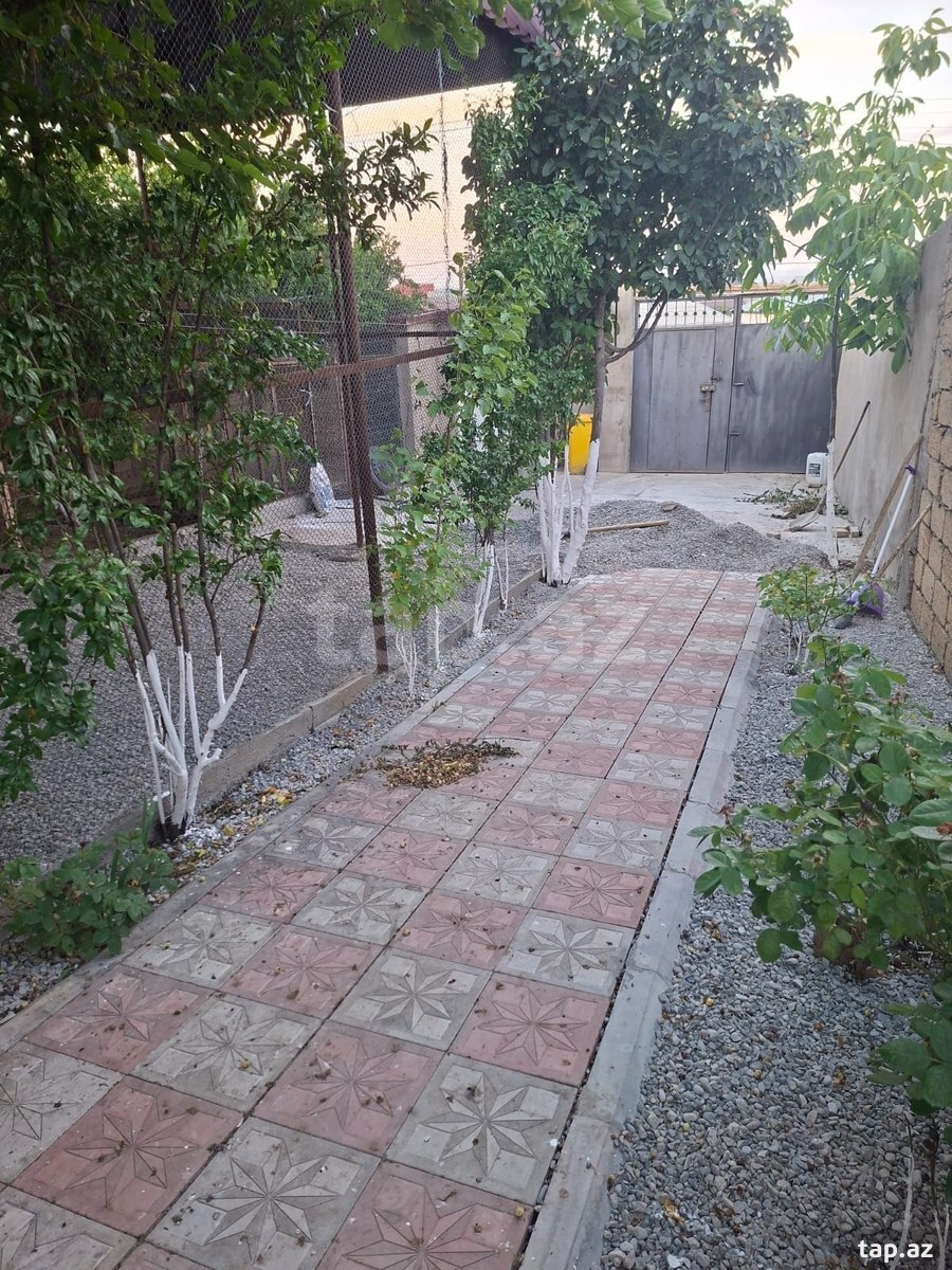 Həyət evi, Binəqədi şossesi (18)