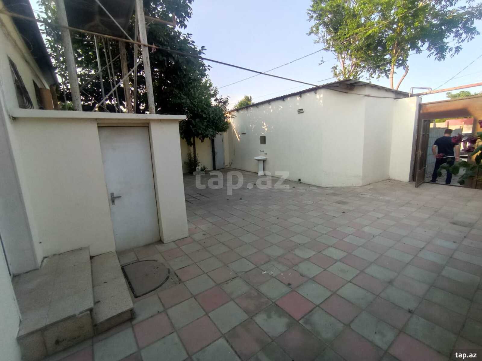 Həyət evi, Zabrat qəs. (7)