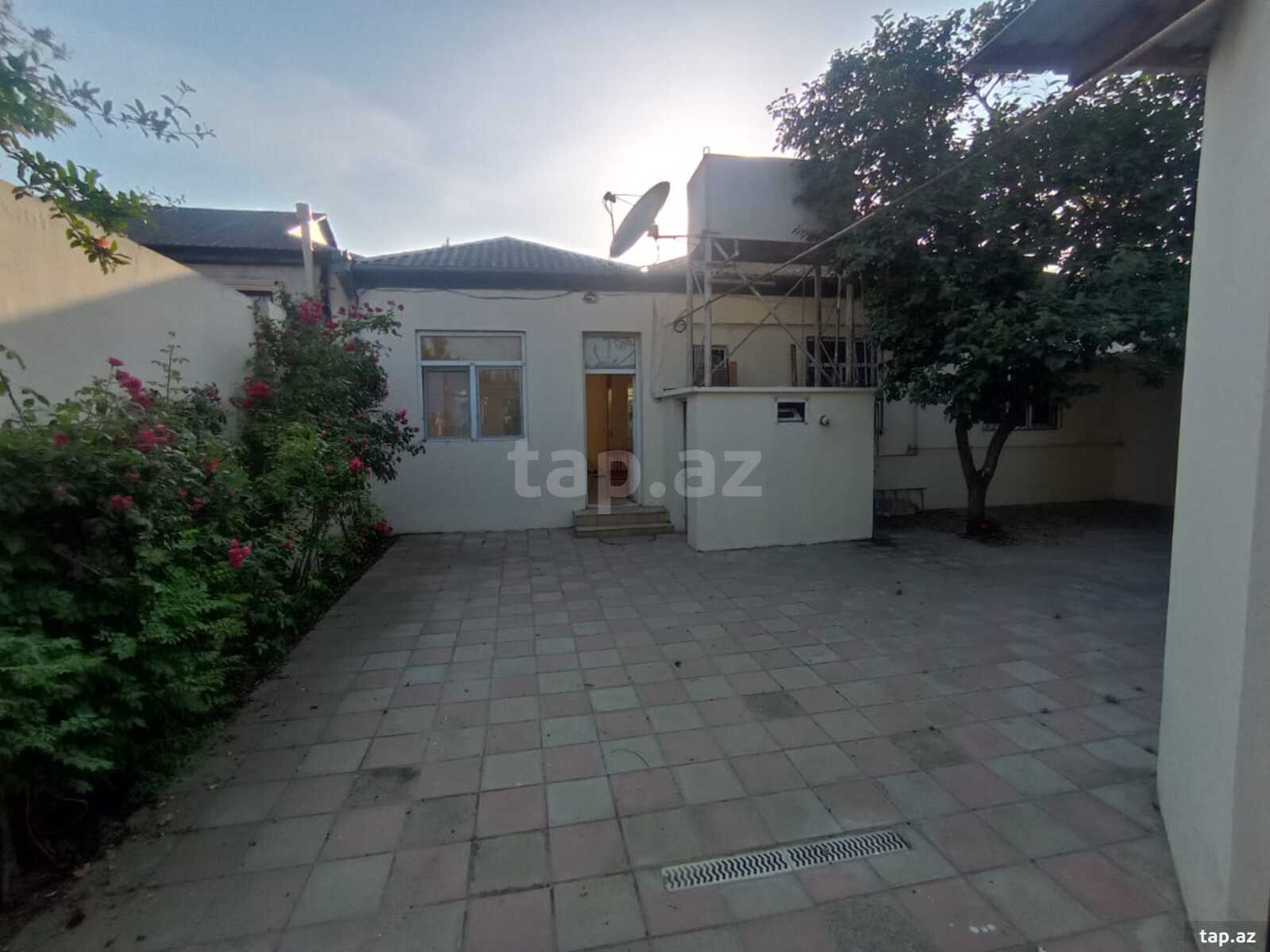 Həyət evi, Zabrat qəs. (9)