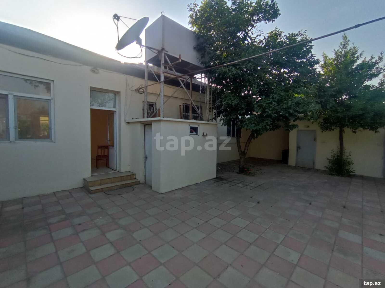 Həyət evi, Zabrat qəs. (16)