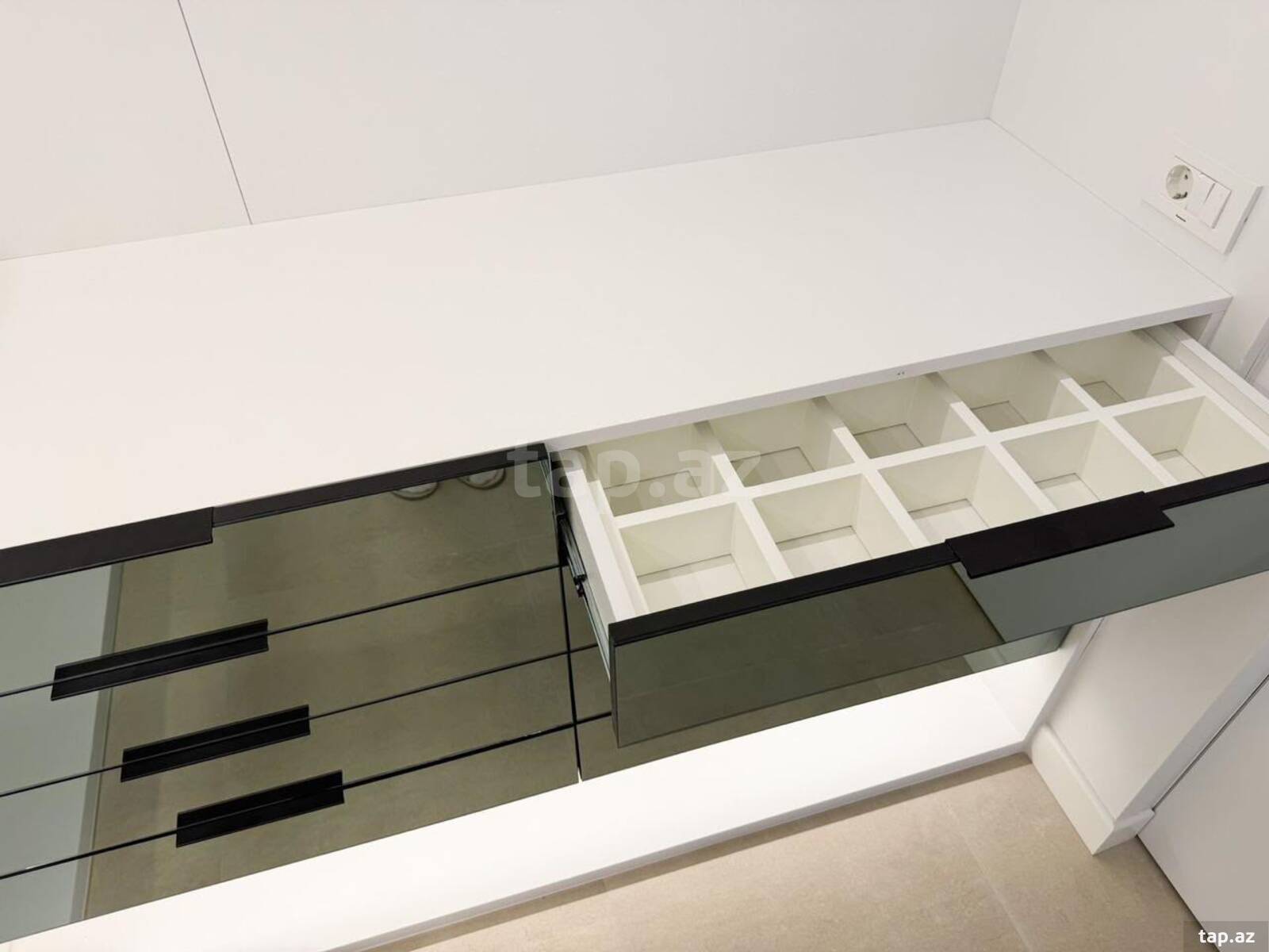 2-otaqlı yeni tikili kirayə verilir, 28 May m., 70 m² (15)