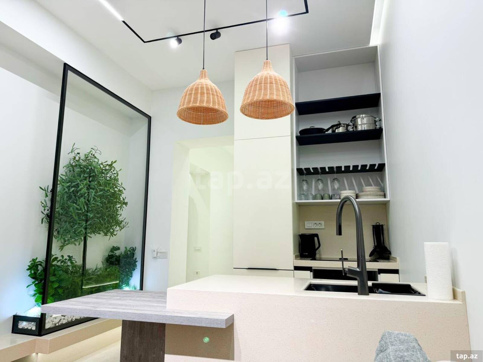 2-otaqlı yeni tikili kirayə verilir, 28 May m., 70 m² (5)